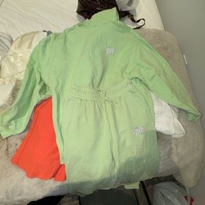 GREEN SWEAT SET